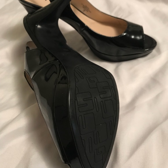 Unisa Black Heels size 7.5 - Picture 2 of 5